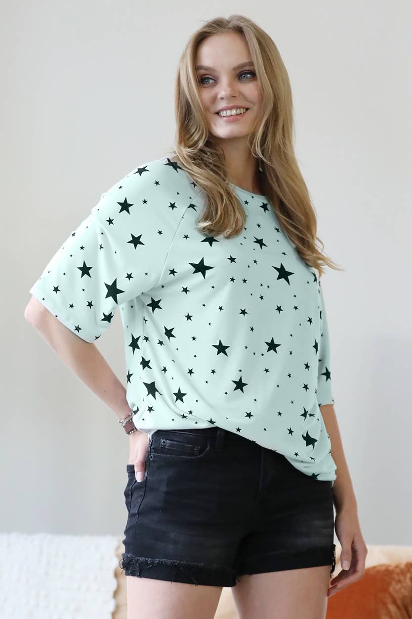 42POPS - ..SI-19607 Star Print Raglan Sleeve Round Neck Top: LT GREEN/BLACK-134095 / XL