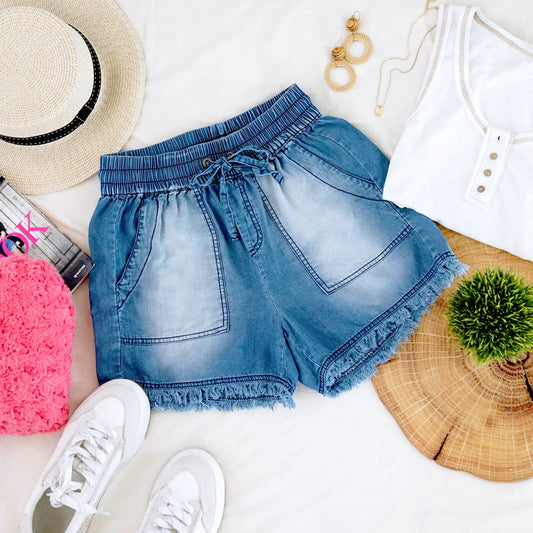 CHAMBRAY FRAYED HEM SHORTS WITH POCKETS