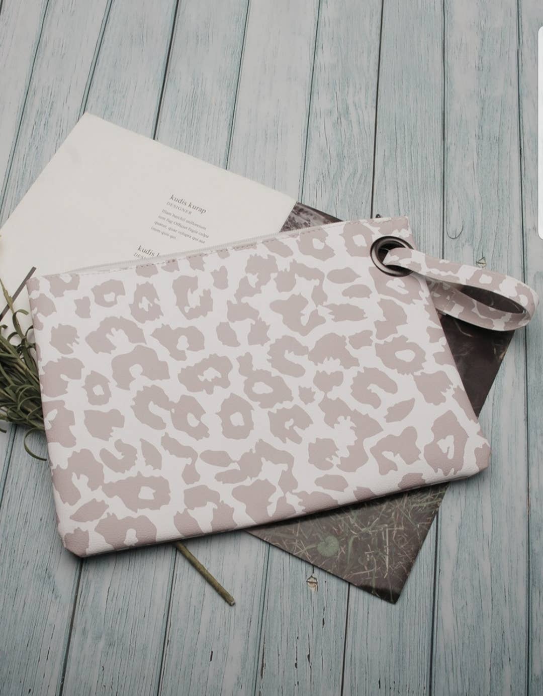 Blushing Owl Co - White & Tan Leopard Print Handbag / Oversized Clutch